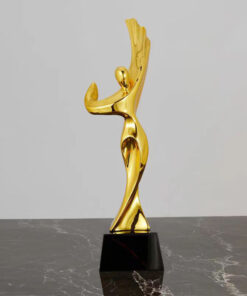 Cúp Lưu Niệm Nữ Thần Mạ Vàng