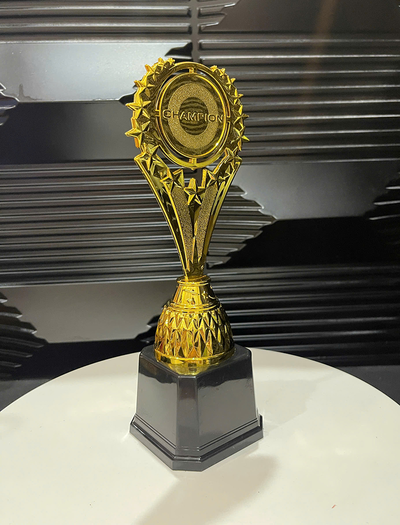 Cúp Vàng Vinh Danh Mẫu 5 Cúp Vàng Vinh Danh Mẫu 5