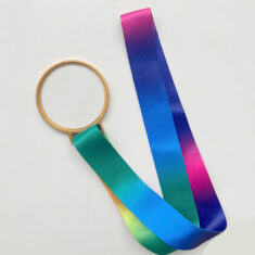 Huy Chương Pha Lê Viền Kim Loại Cao Cấp